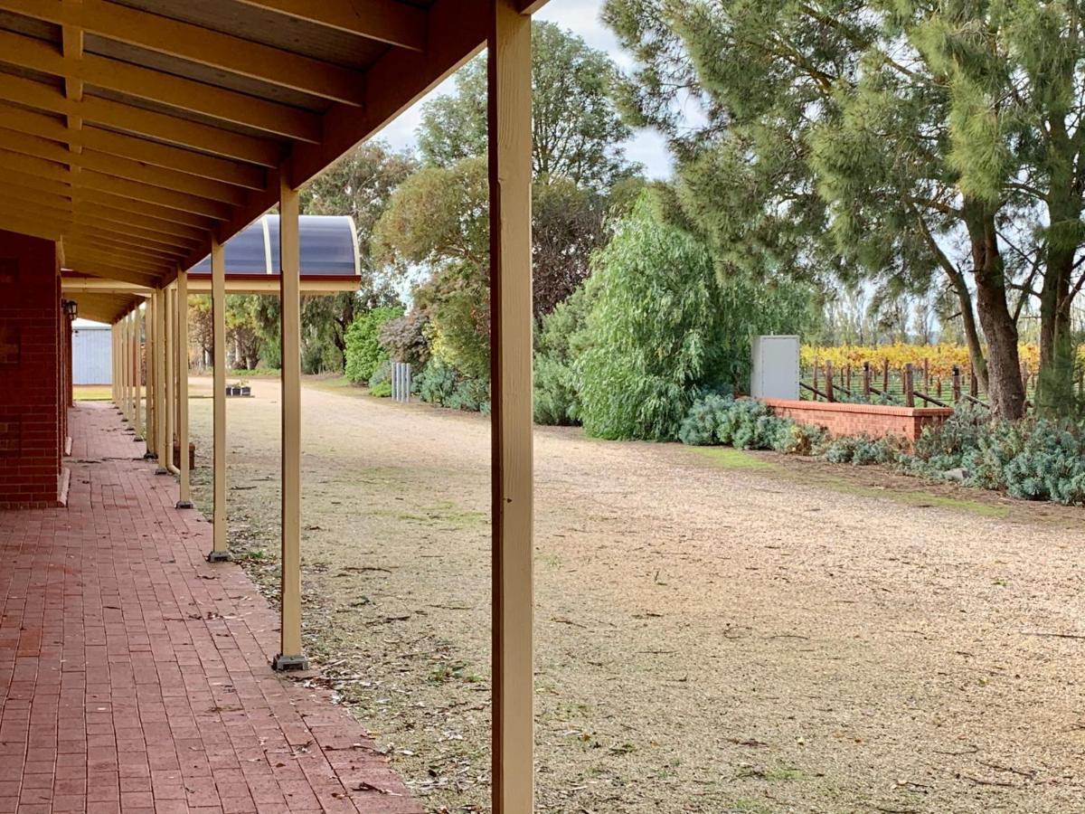 Coonawarra Place Motor Inn Esterno foto